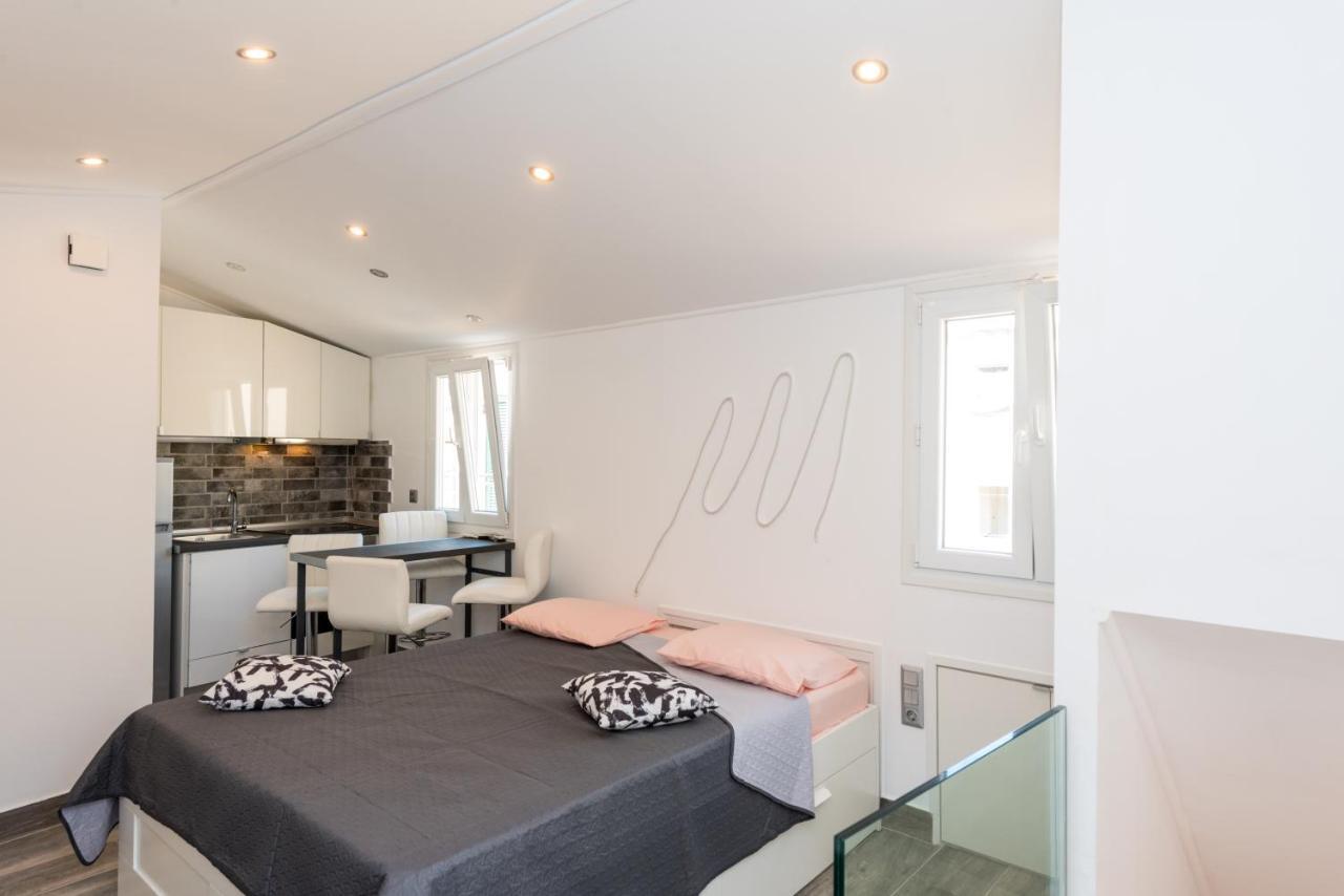 Corfu Downtown Suites Ngoại thất bức ảnh