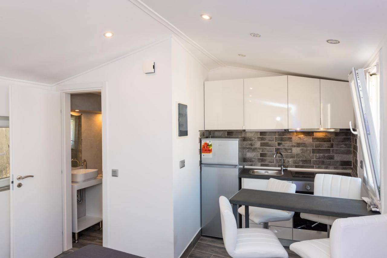 Corfu Downtown Suites Ngoại thất bức ảnh
