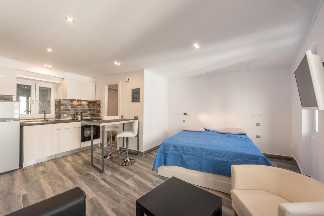 Corfu Downtown Suites Ngoại thất bức ảnh